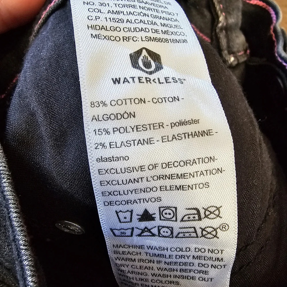 Signature Levi Strauss Heritage Distressed Black Mom Jean Shorts Size Girl's 7 - Picture 5 of 6